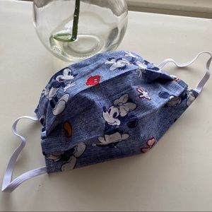 Disney Mickey and Minnie Face Mask